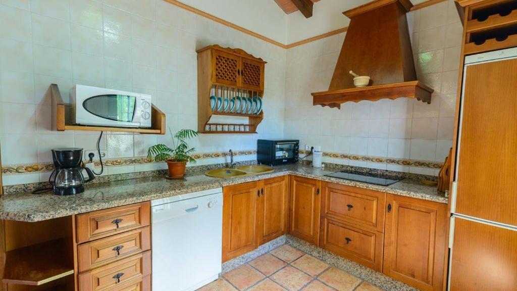 Casa Rural El Guindo Malaga Exterior photo