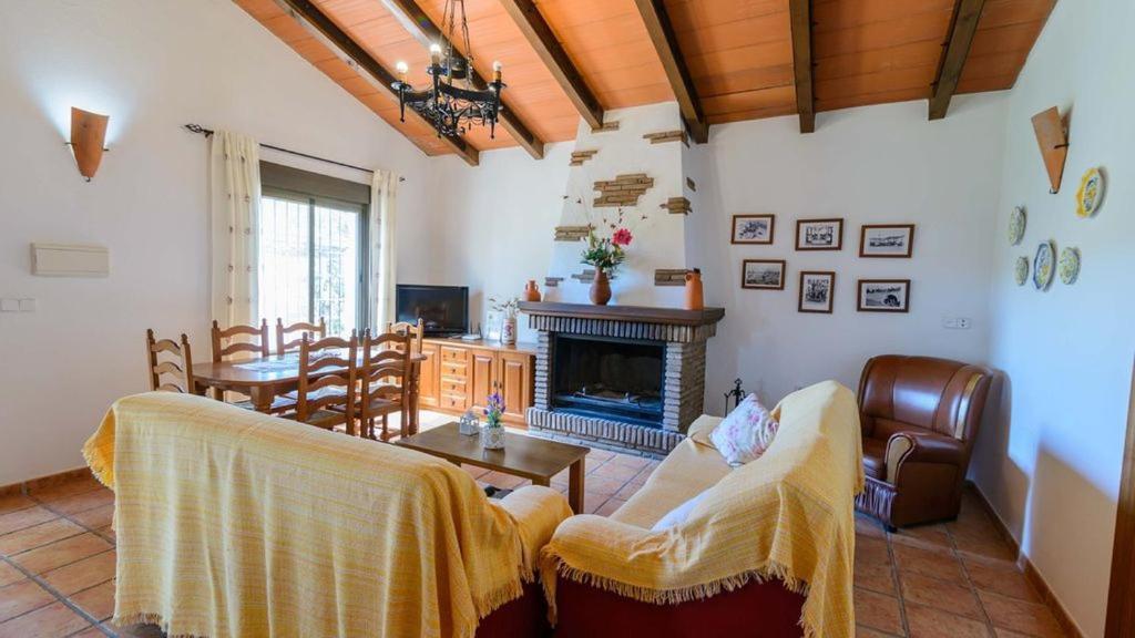 Casa Rural El Guindo Malaga Exterior photo